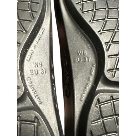 NWT OOFOS Oolala Recovery Slip On Flip Flops Women's Sandals Size 6 – Black - Picture 10 of 12